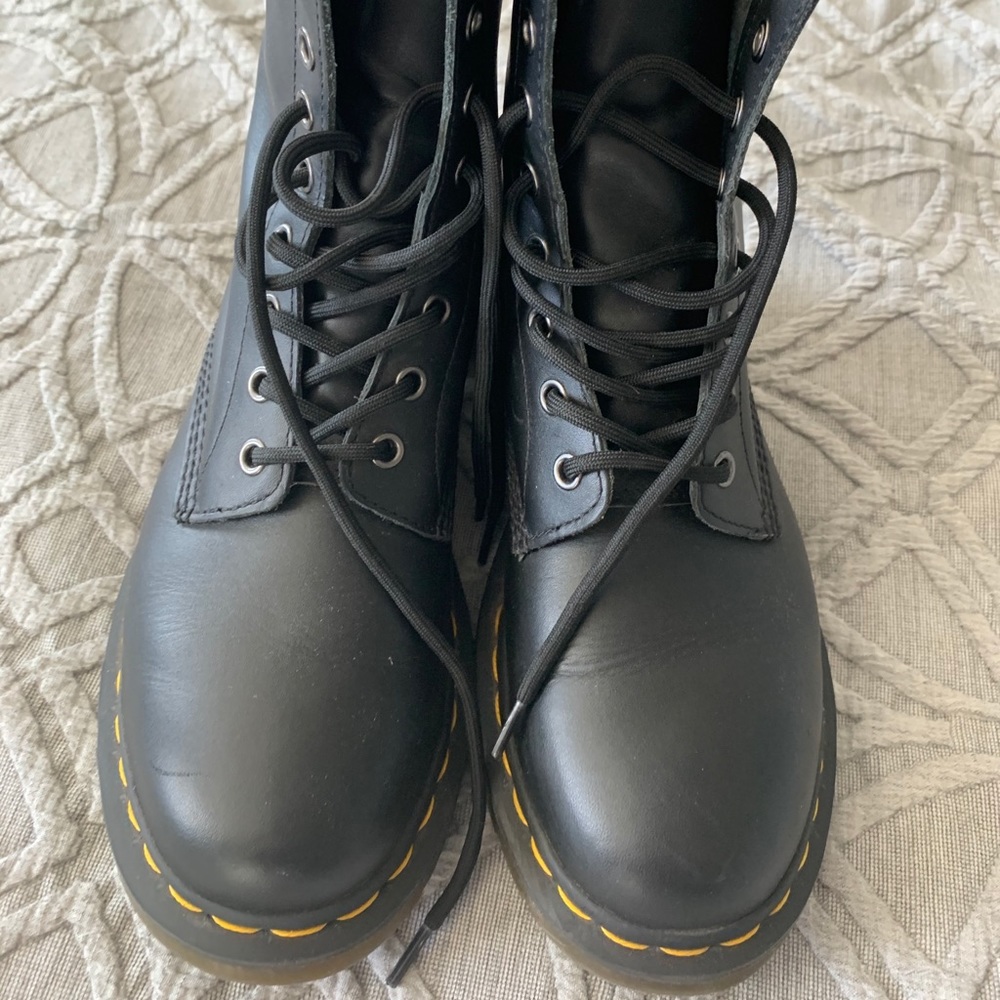 Doc Martens black combat boots women’s 9